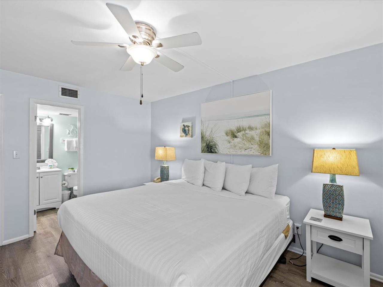 HSRC 307 Master Bedroom With King Bed And En Suite
