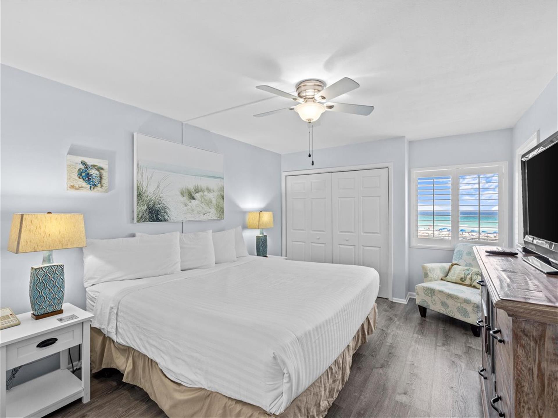 HSRC 307 Master Bedroom With King Bed With Gulf View
