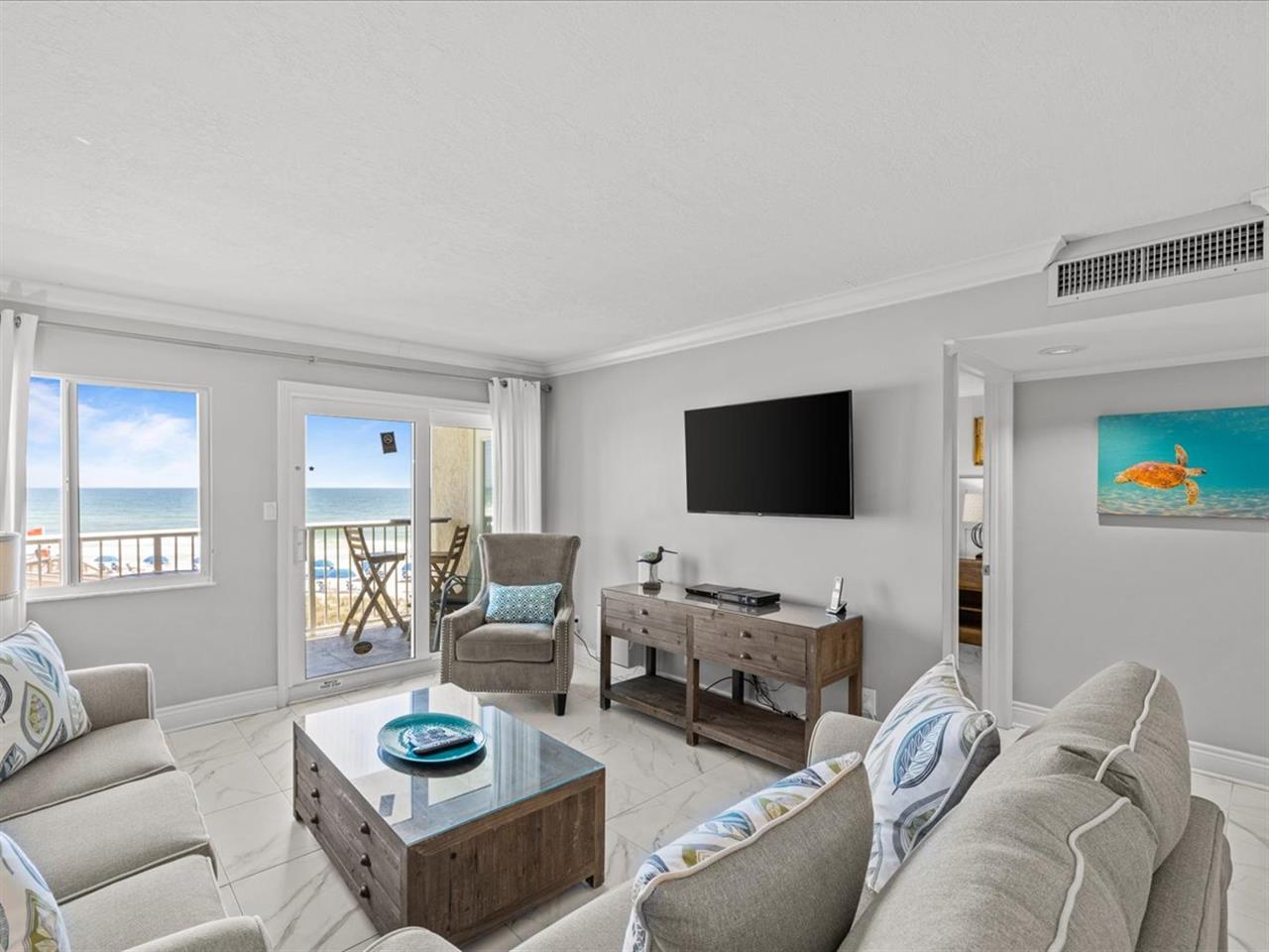 HSRC 302 Living Area With Gulf View