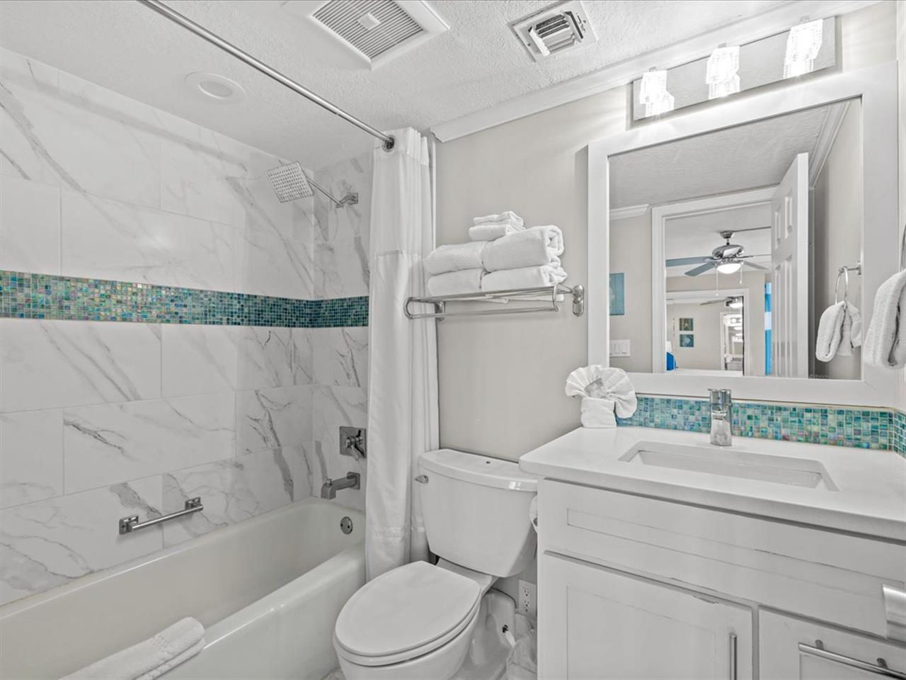 HSRC 302 Master Bathroom with TubShower Combo