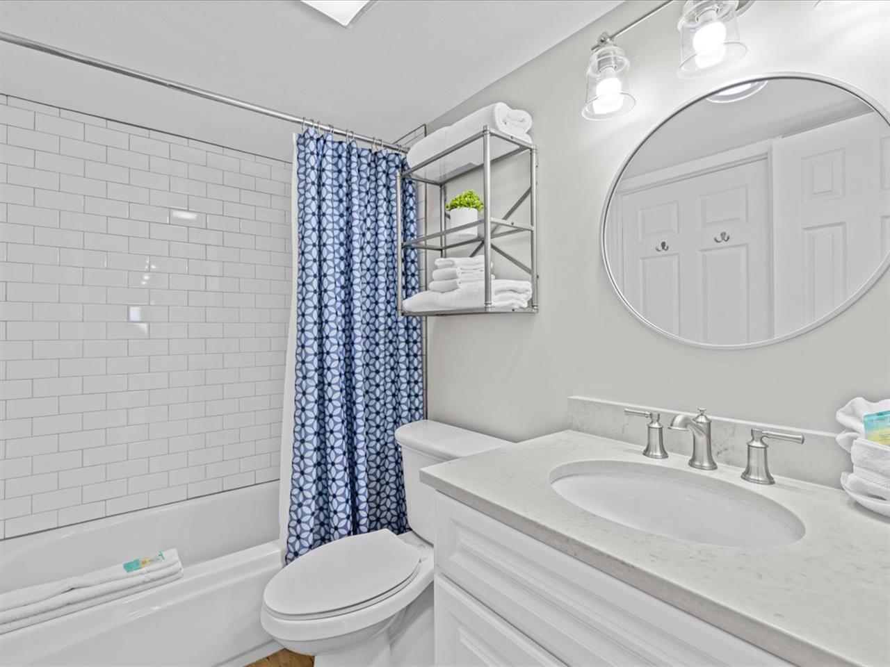 HSRC 107 Second Bathroom with TubShower Combo