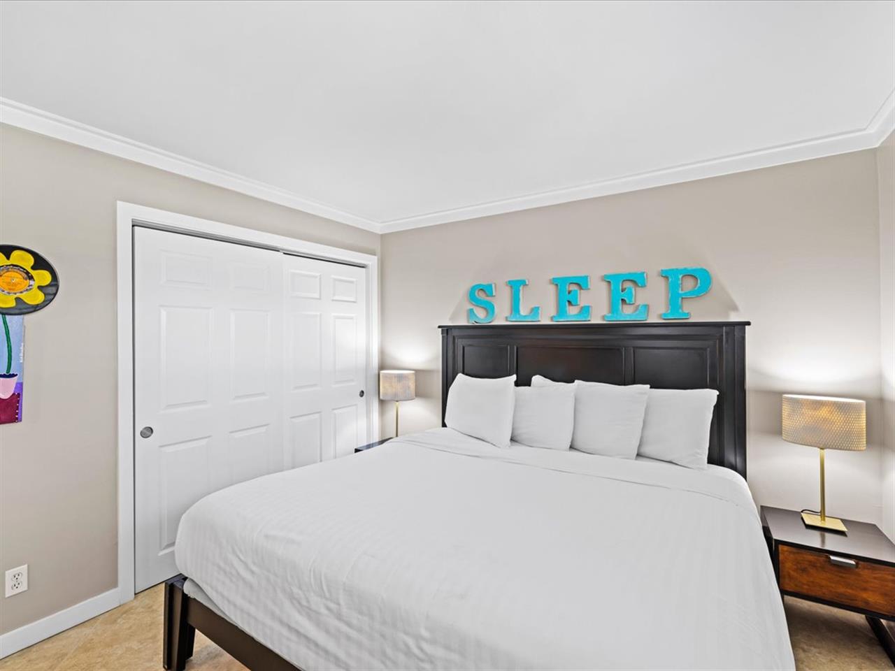 HSRC 301 Second Bedroom With King Bed