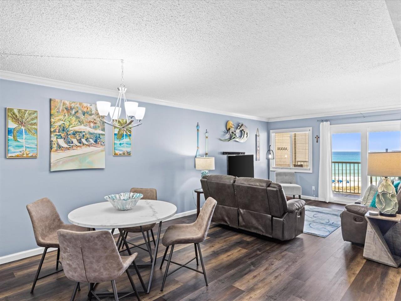 HSRC 515 DiningLiving Areas With Gulf View