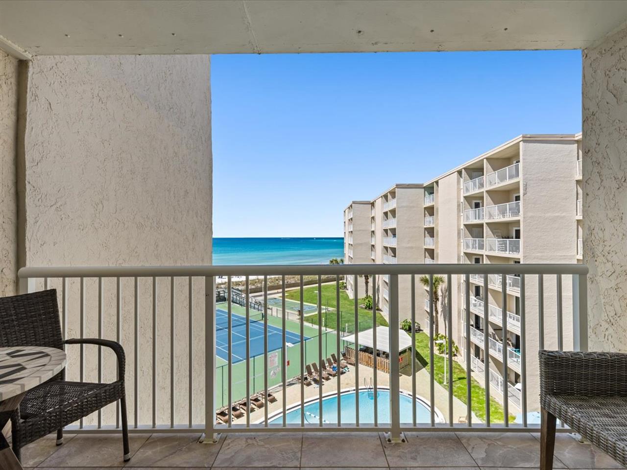 HSRC 515 Private Balcony