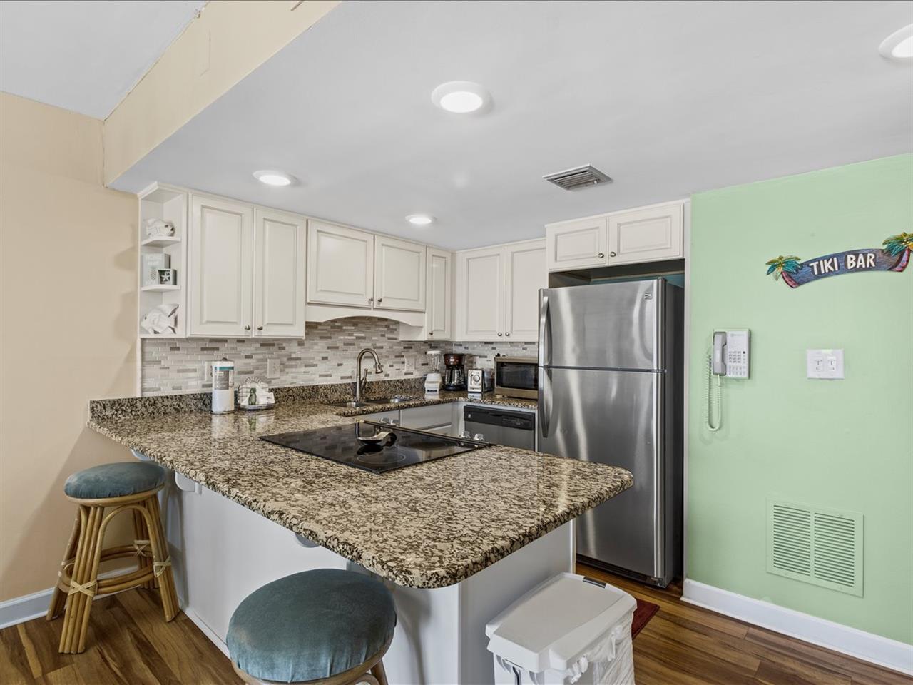 HSRC 7189 Breakfast BarKitchen