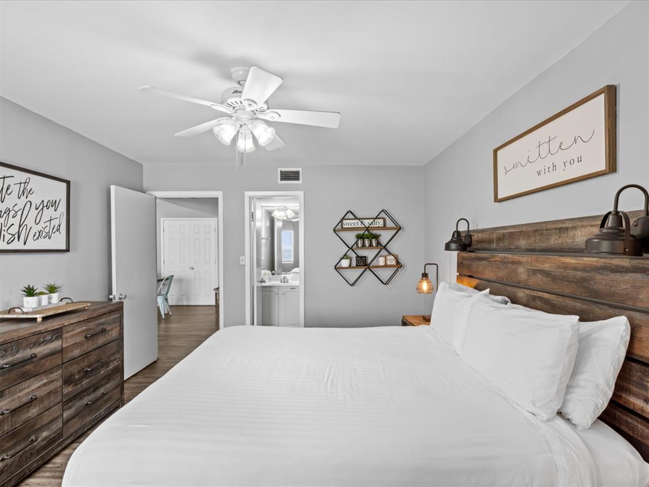 HSRC 607 Master Bedroom With King Bed