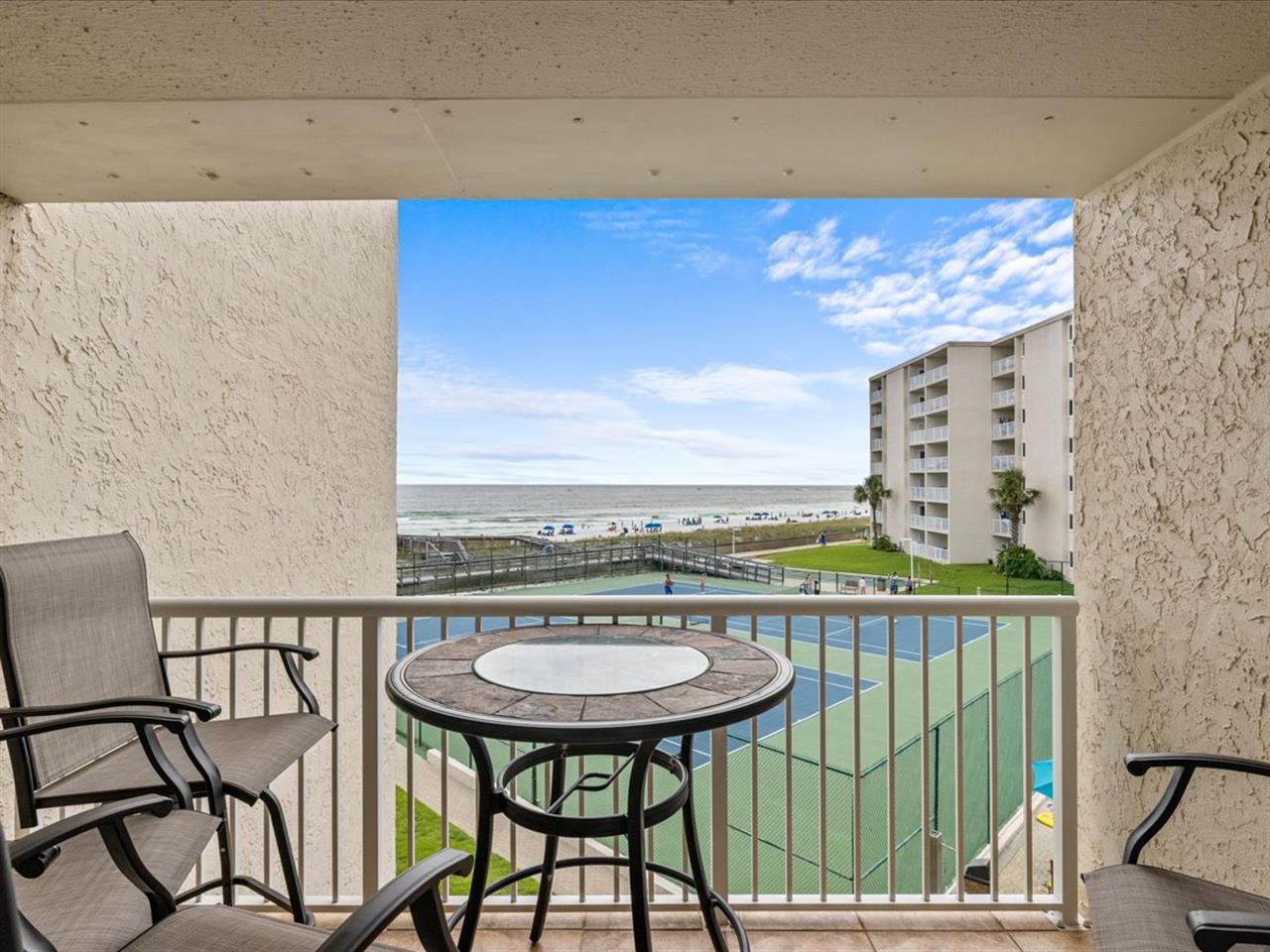 HSRC 318 Private Balcony