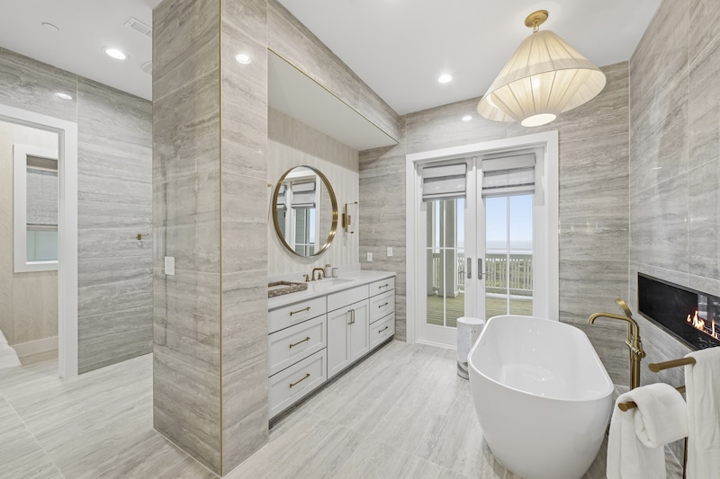 Cinnamon Shore interior