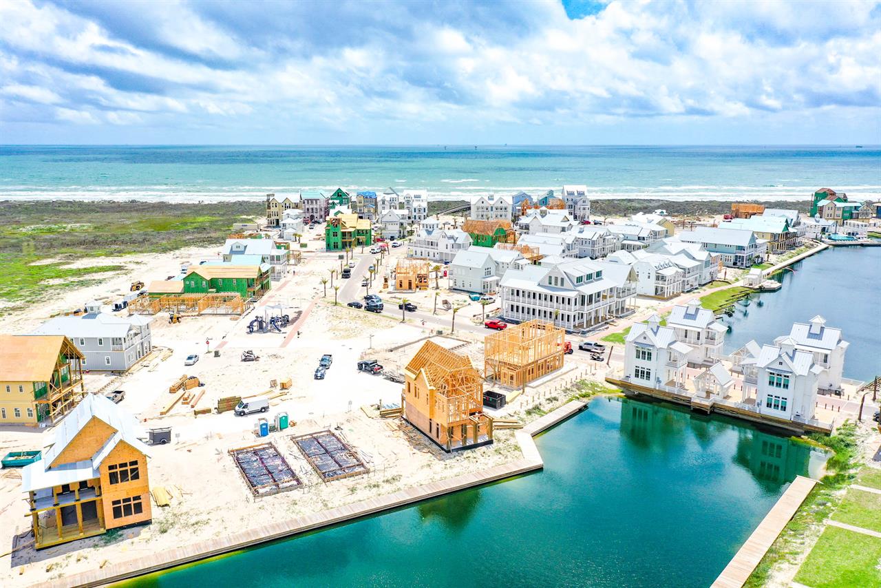 Cinnamon Shore Real Estate