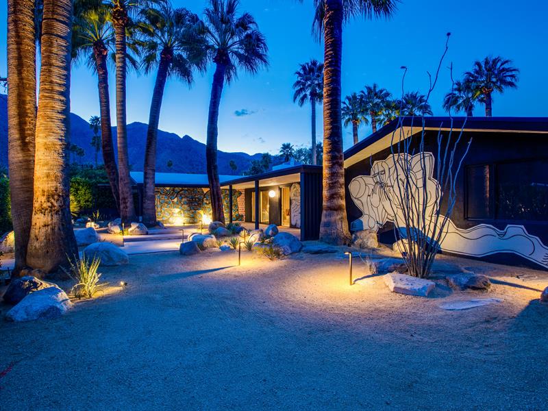 Mostero House