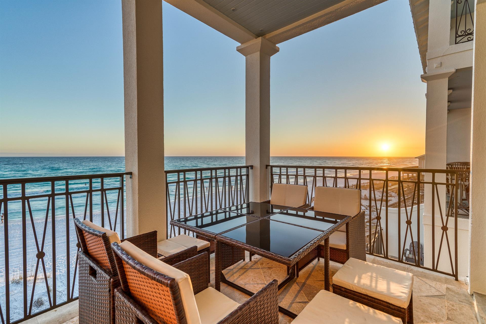 Beach Front Vacation Rentals in Destin