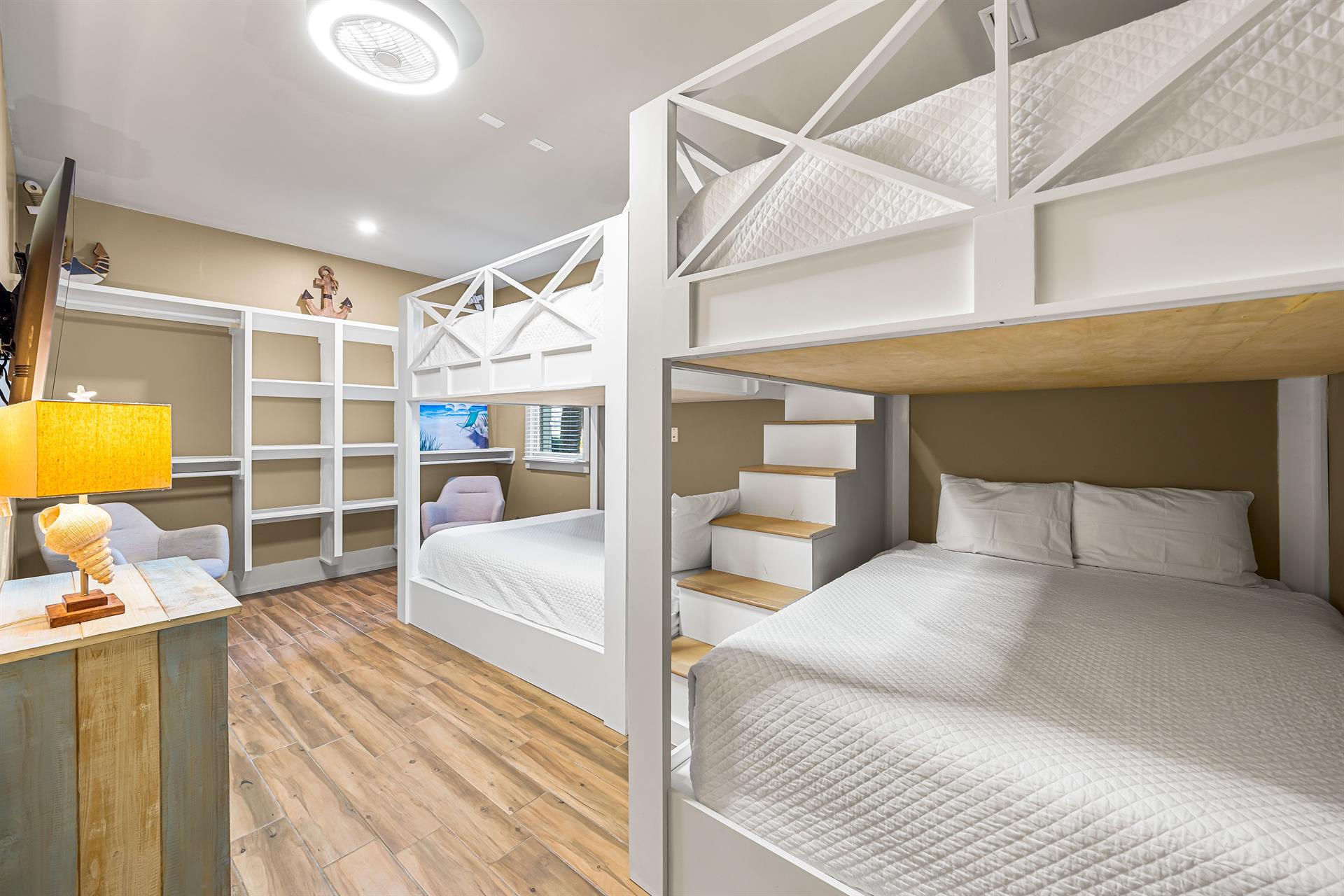 New 1st Floor Bunk Bedroom with 4 Queen Beds
50 Smart TV and Kids Have Their Own Cubbies