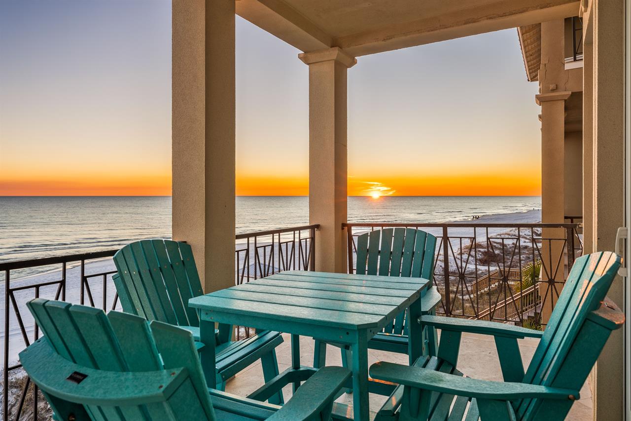 Grill your fresh catch and dine al fresco on the 2nd floor balcony