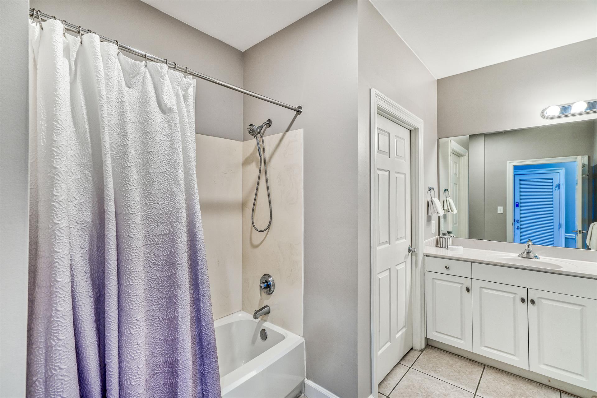 Hallway Full Bath with ShowerTub Combo