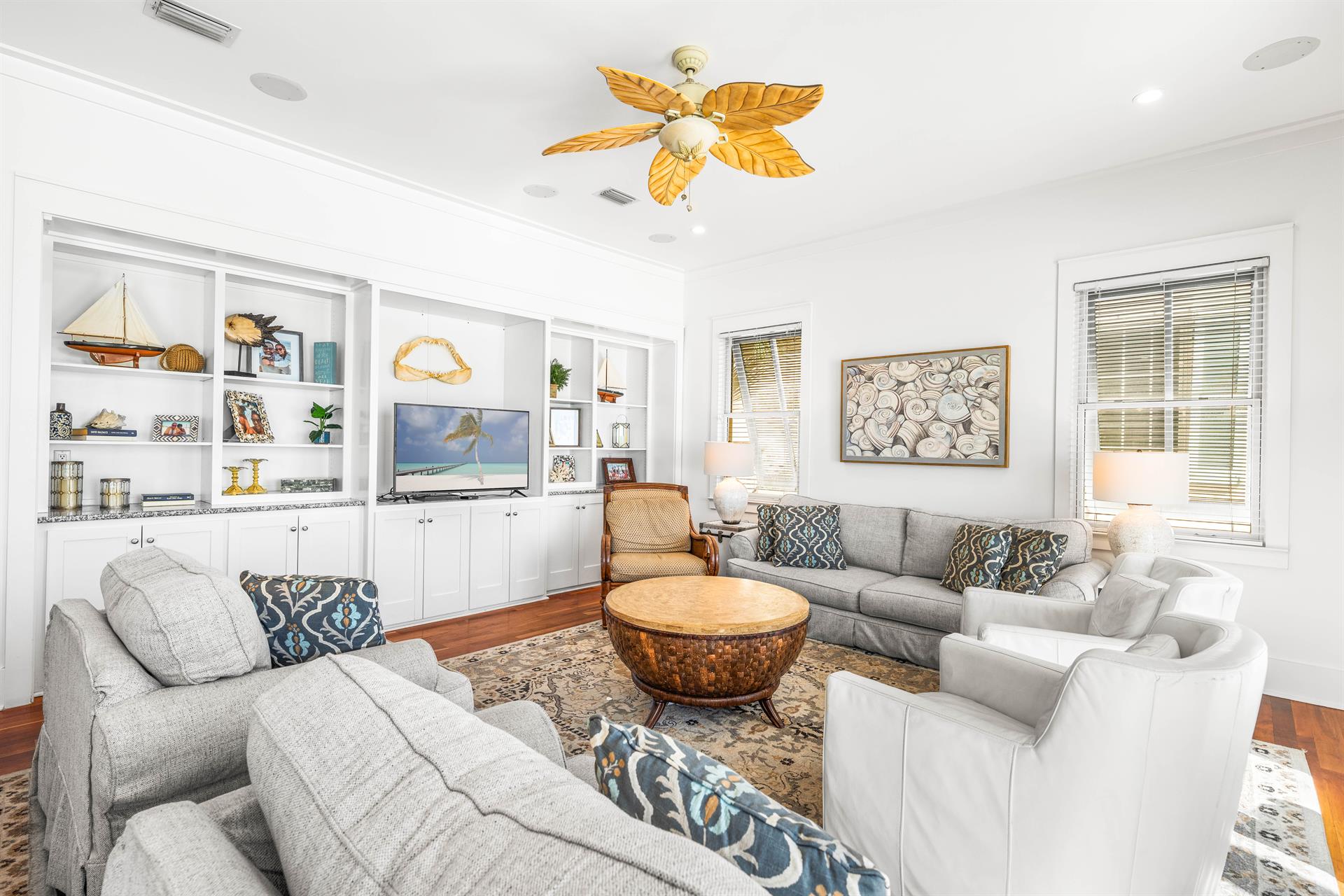 Great room goals on the 2nd floor— oversized space, 50 TV, and endless movie bingewatching possibilities with your besties.