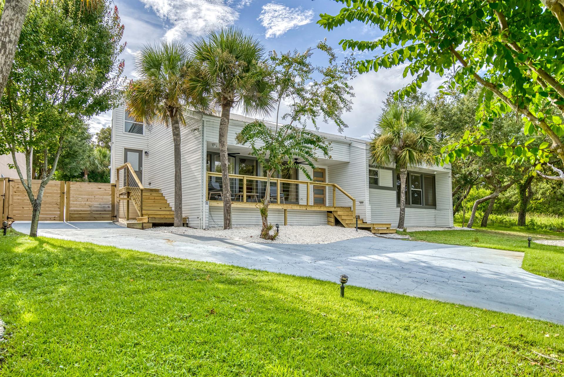 Parking for 5 vehicles