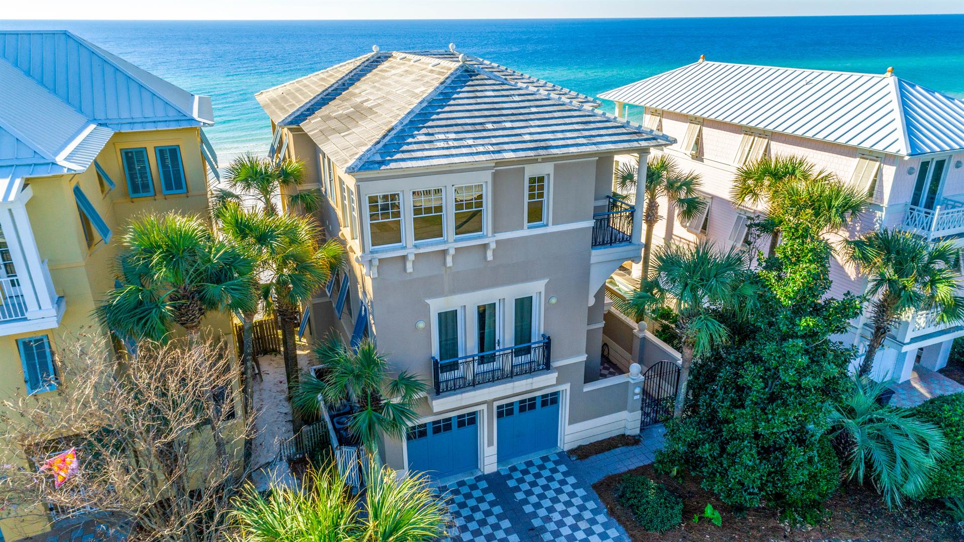 Frangista Encore On The Beach