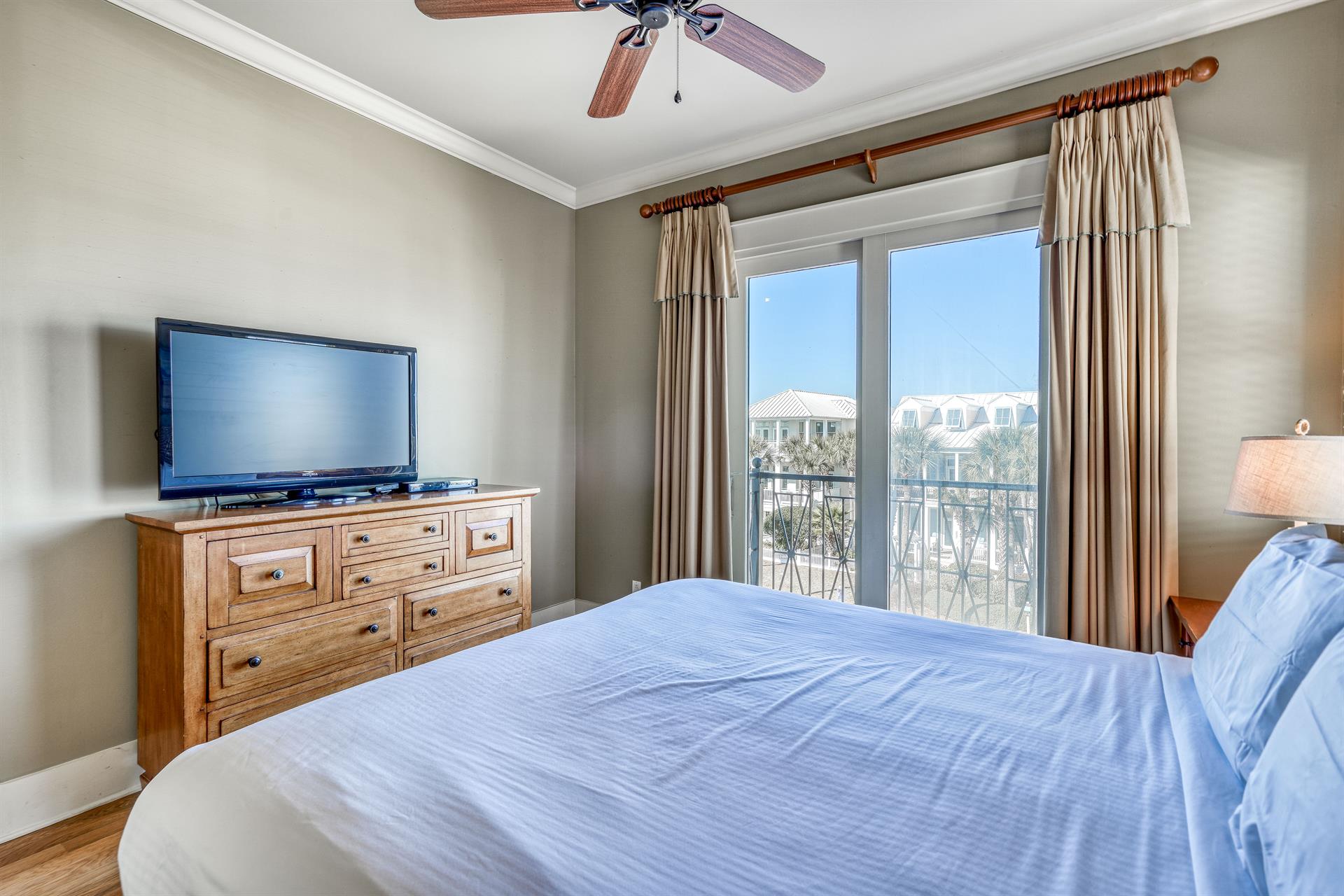 3rd Floor Guest Bedroom with King Bed  Overlooking the Frangista Beach Community with Ensuite Bathroom