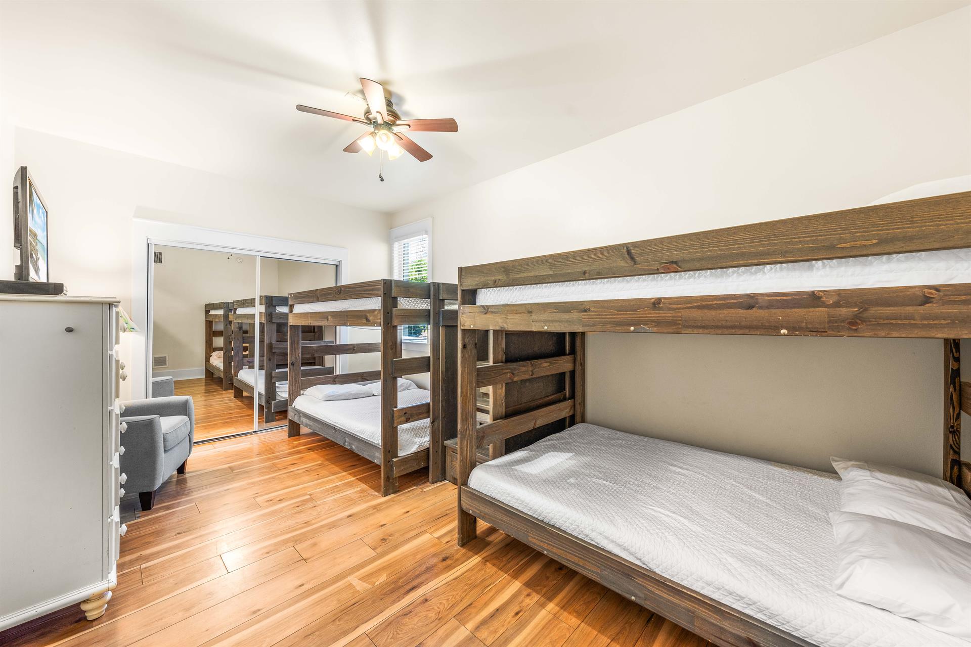 Bunk Room with 4 Full Beds and 32 TV