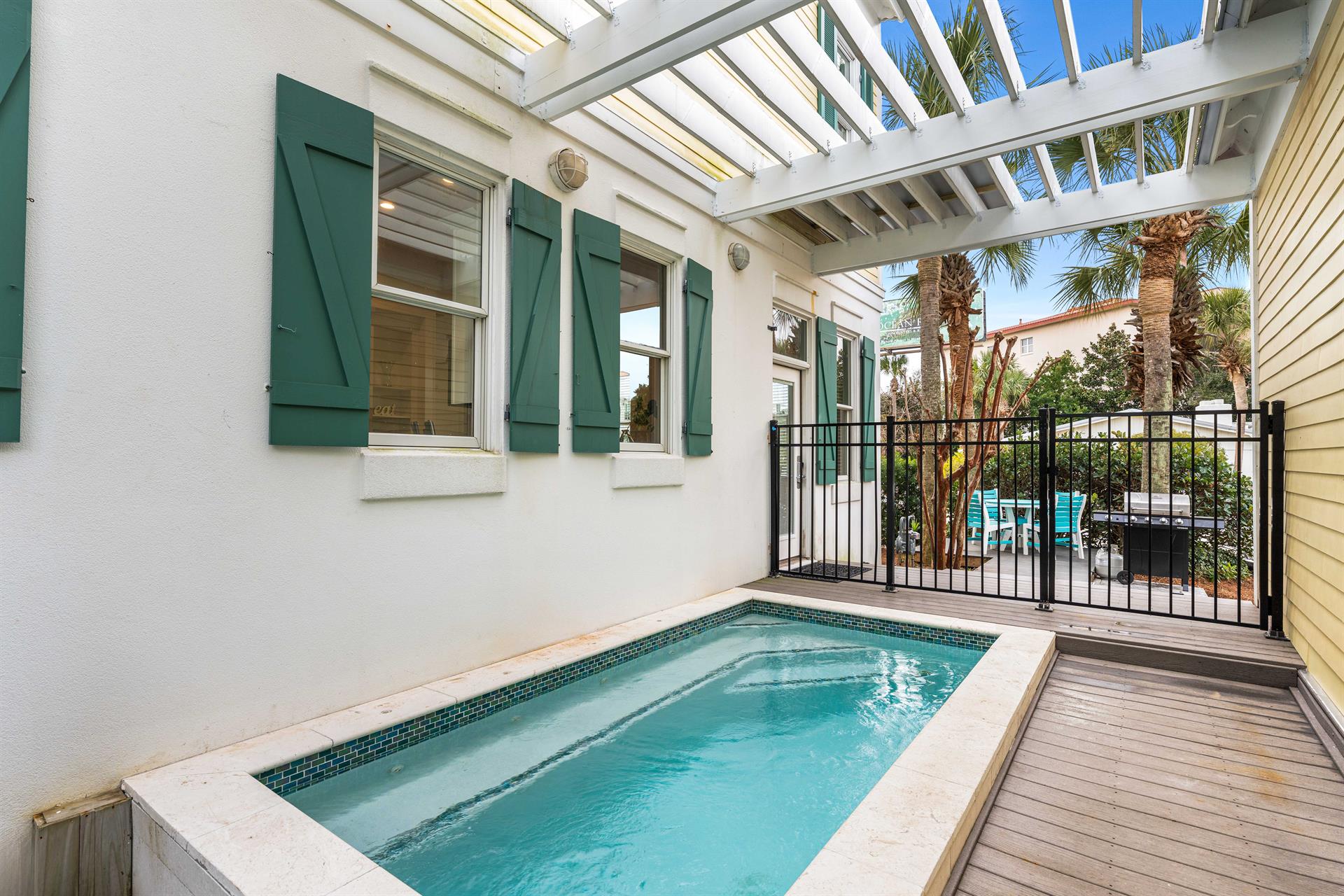 Private Splash Pool 12 x 6 x 4 Can Be Heated Child Safety Latch on the Access Gate keeps little ones safe  Seating for 2 not shown in photo.