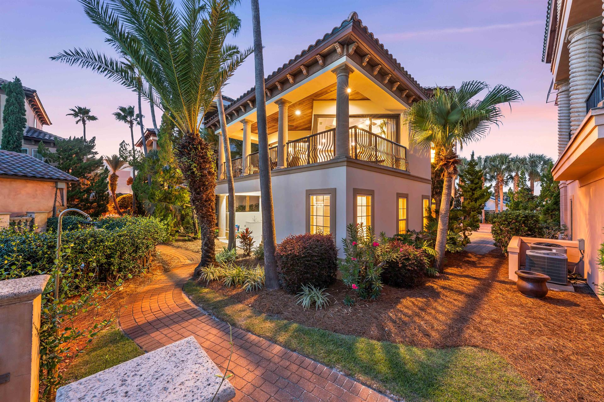 Convenient outdoor shower