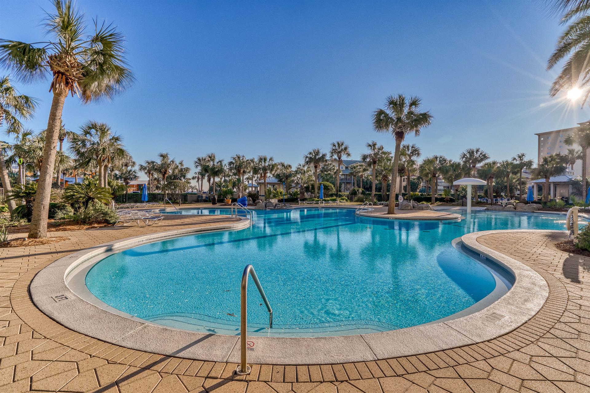 Amazing Lagoon Style Pool