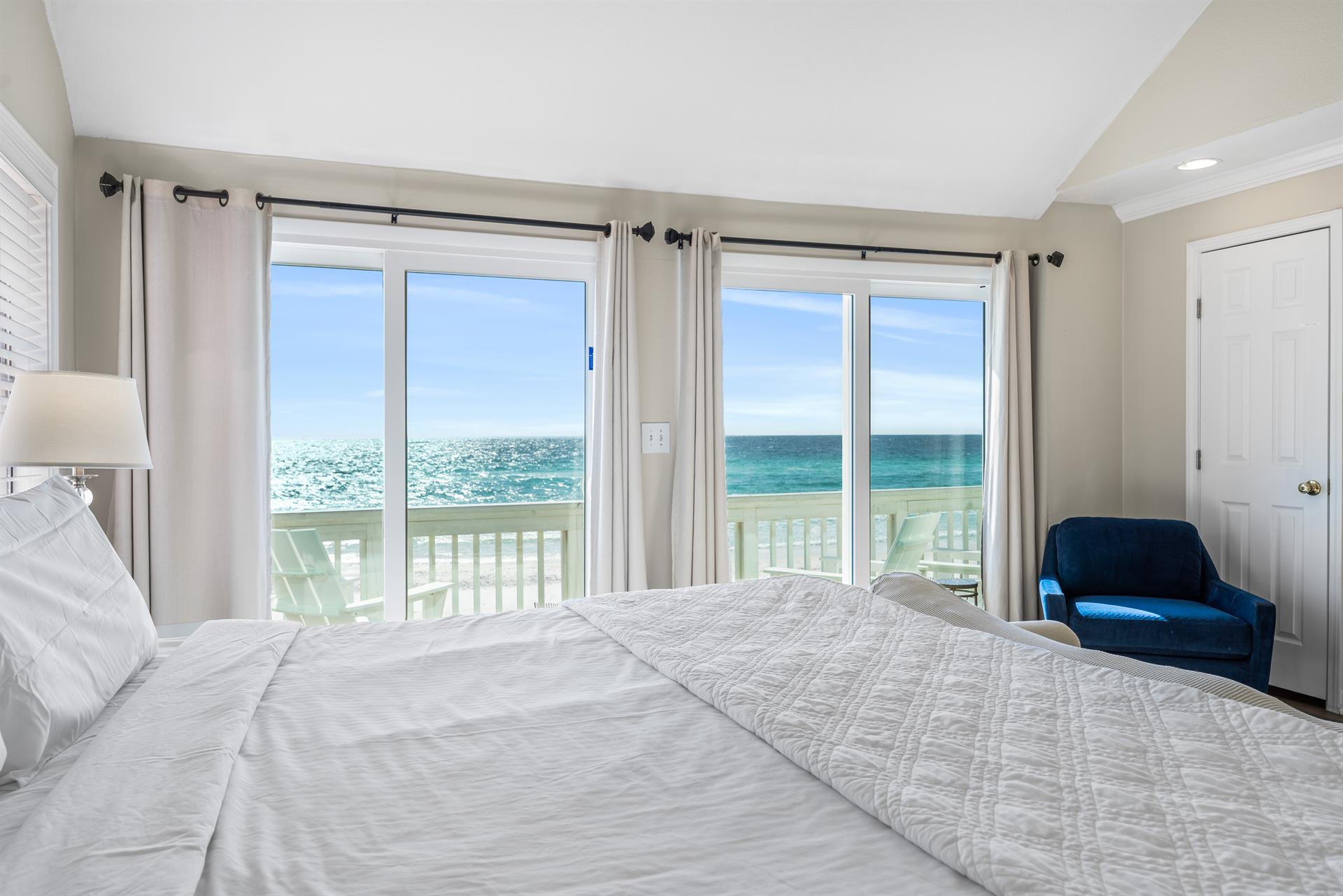 Wake up to this beachy paradise