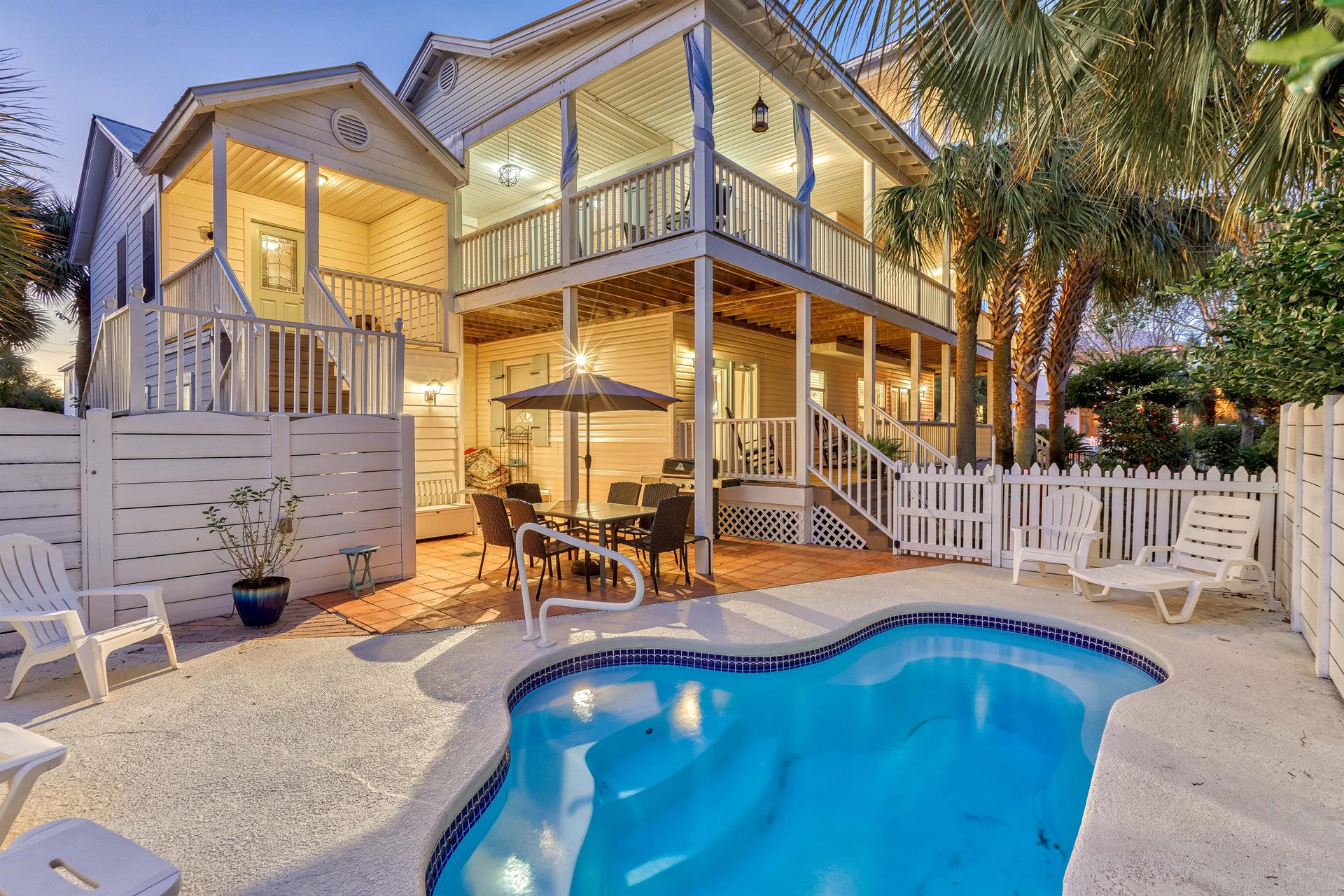 Welcome To Destin Dreaming Private Pool and additional guest house