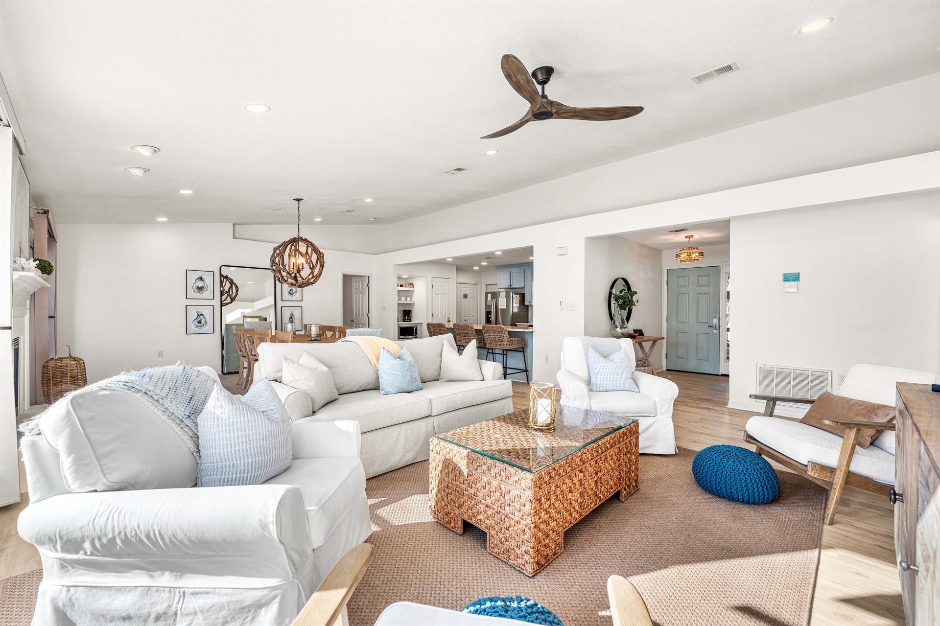 Open Floor Plan and Great for Entertaining Friends and Family