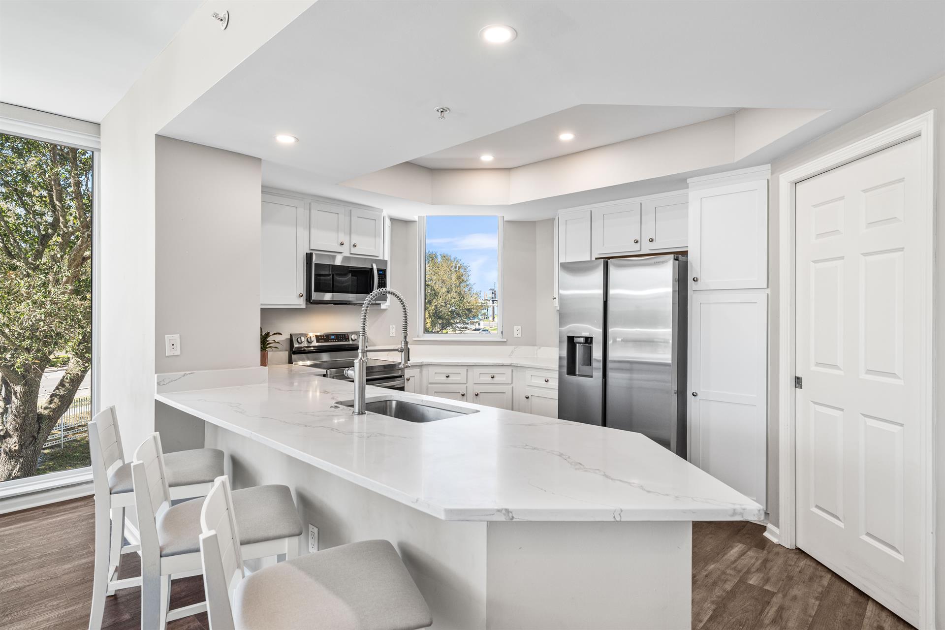 Open Kitchen with Bar Seating for 3