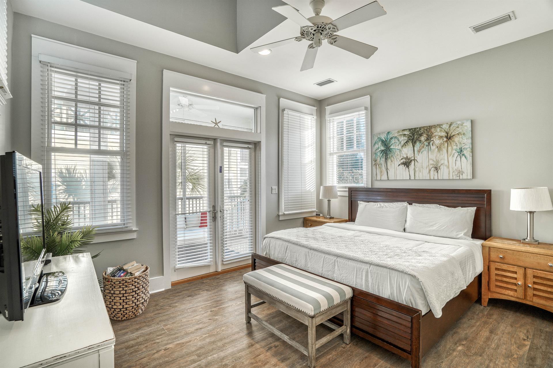 Second floor Big king bed, private screen porch, and an ensuite that hits different — this rooms straight fire.   Lots of space, privacy, good reads,  a 42 cable tvDVD player.