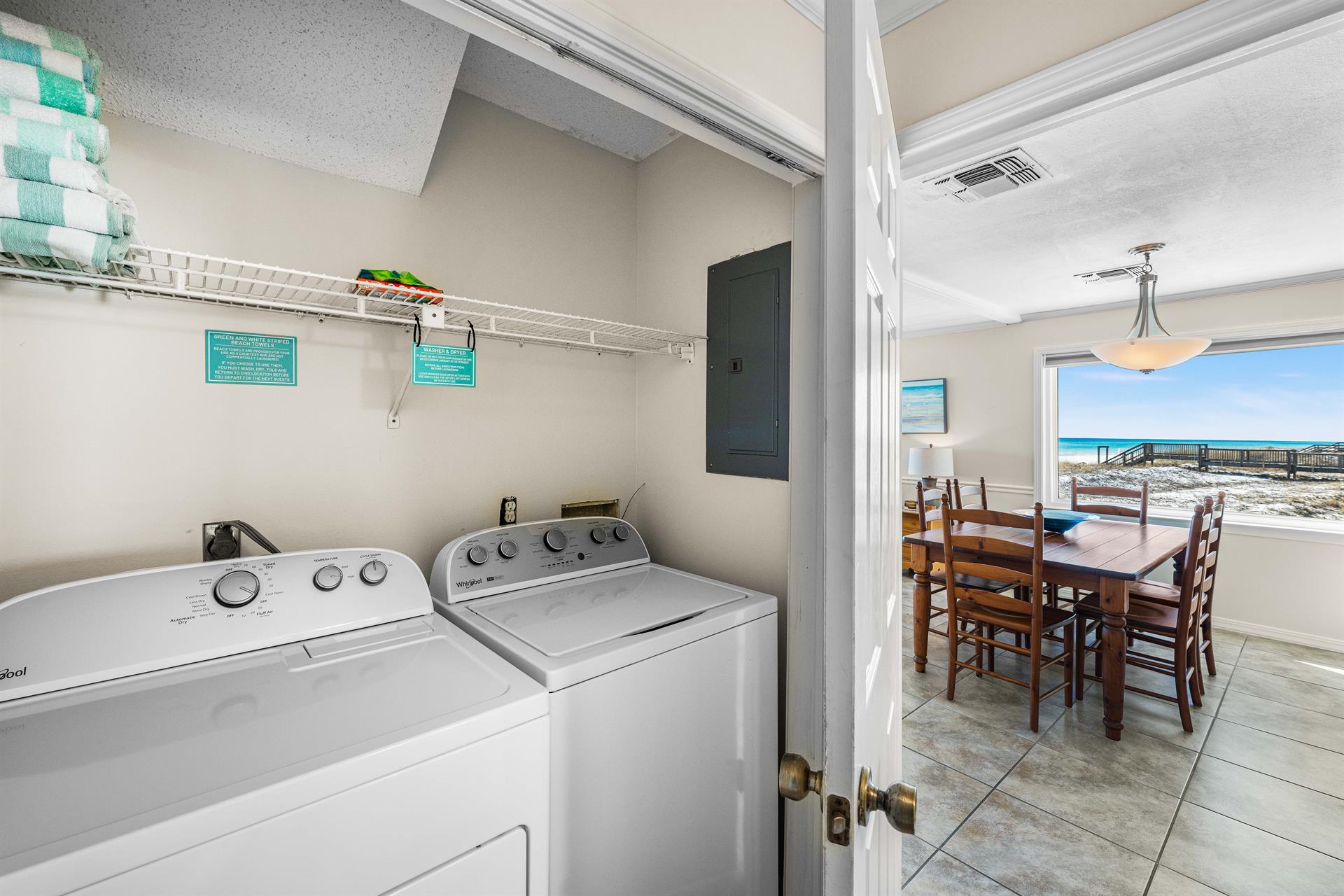 Full size washer and dryer with our Frangista green  white beach towels