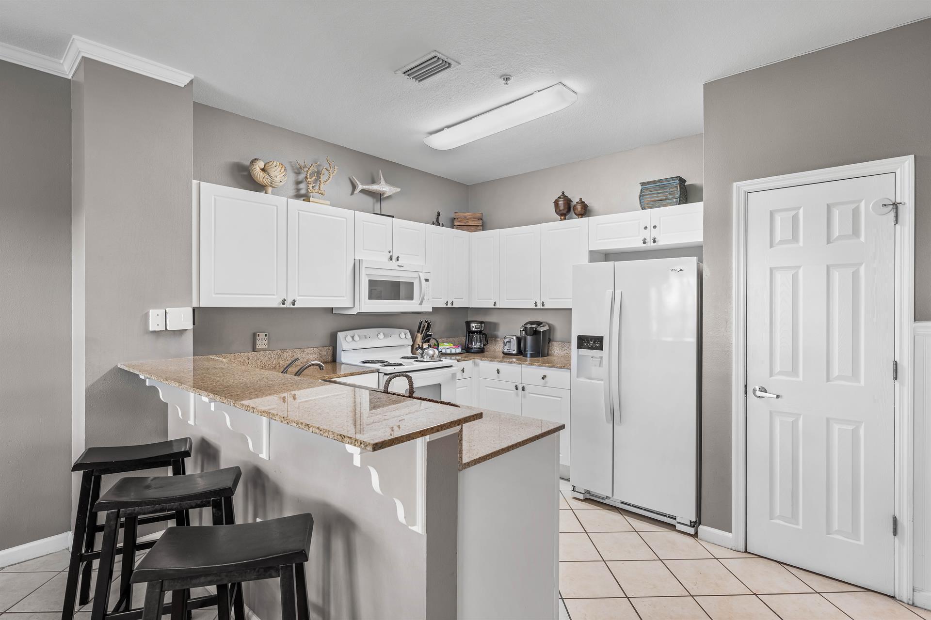 Fully Stocked Kitchen