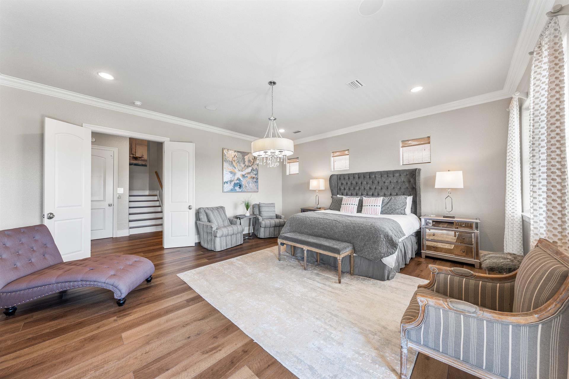 2nd Floor King Bedroom with Full Bathroom and Private Balcony