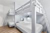 Bunkroom with 4 Queen Beds
