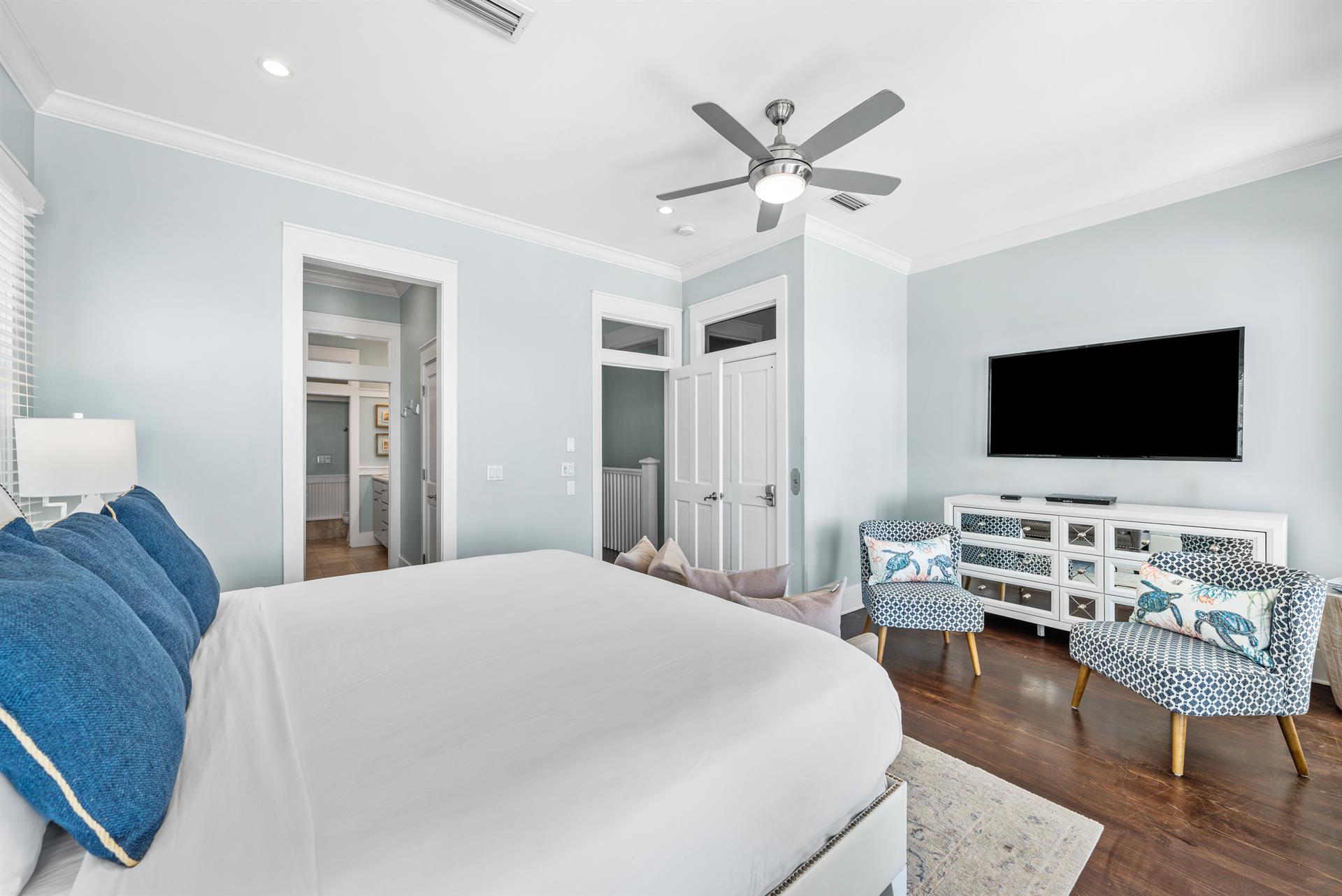 Third Floor Primary 60 Smart TV