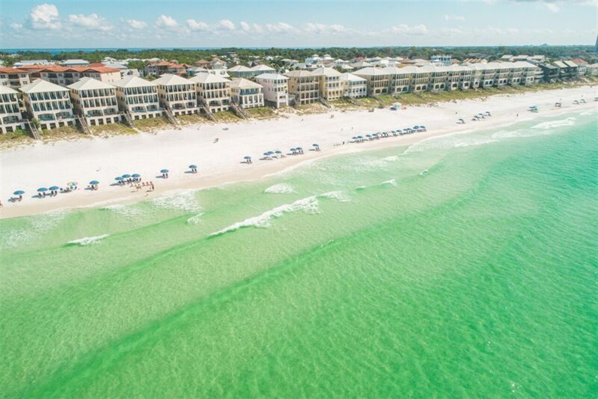 Bliss on the Beach is located in the upscale, private neighborhood of Frangista Beach with easy access to all the dining and attractions of Miramar Beach and Destin.