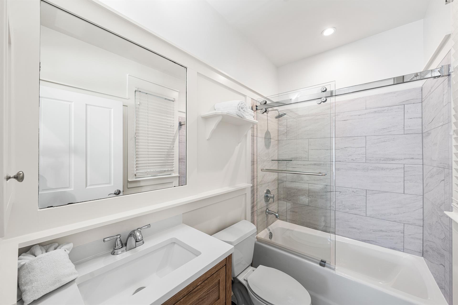 1st Floor Full Bathroom