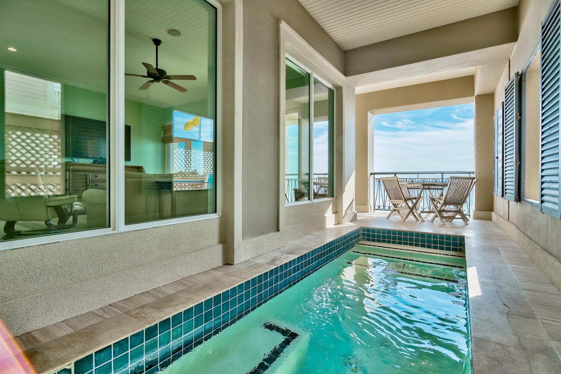 Private Pool w Beach Views