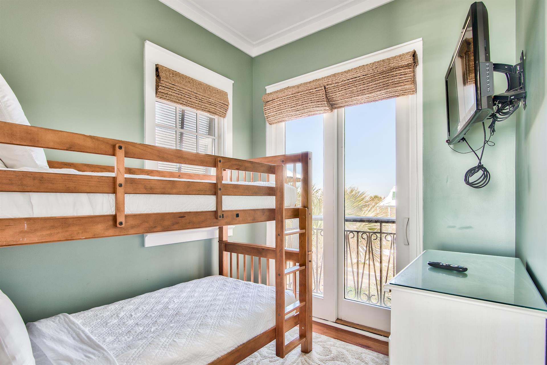 Double Twin Bunkroom inside Master Bedroom, Flat Screen Television