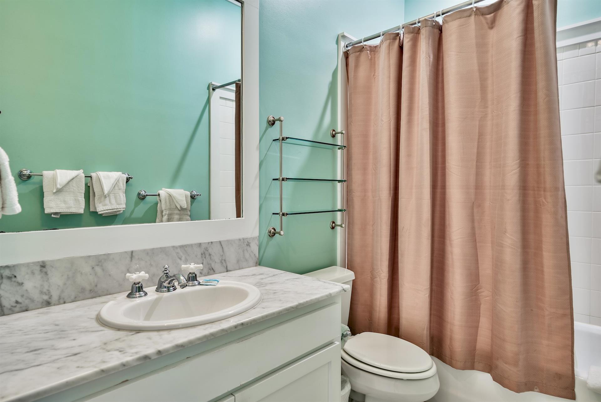 2nd Floor King Private Bath