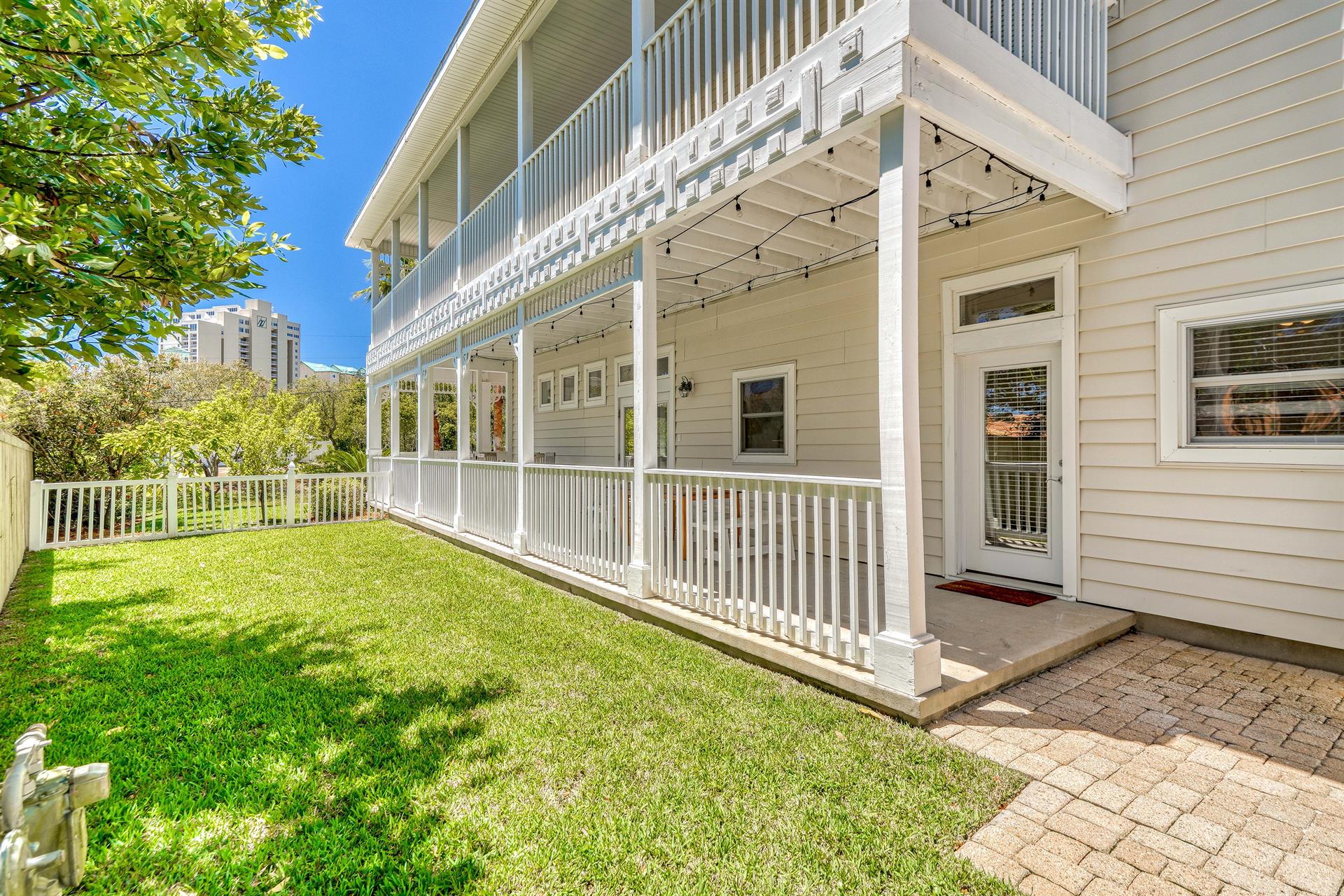 Outdoor Grassy Area Perfect for Kids and Dogs
