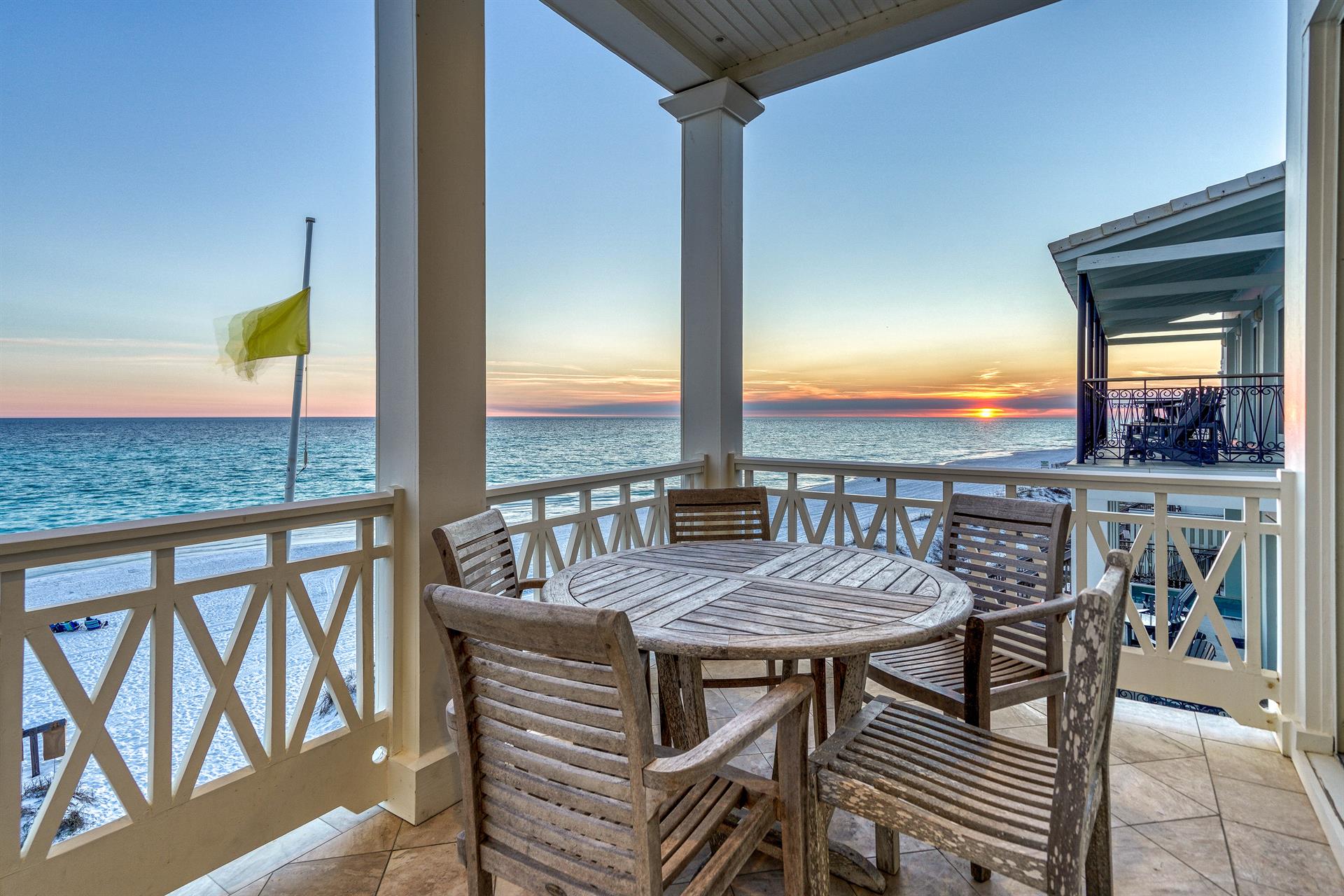 2nd Floor Balcony Amazing Sunset Views