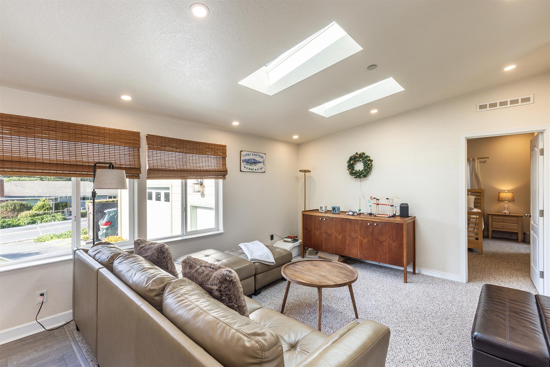 0300 Living Room001