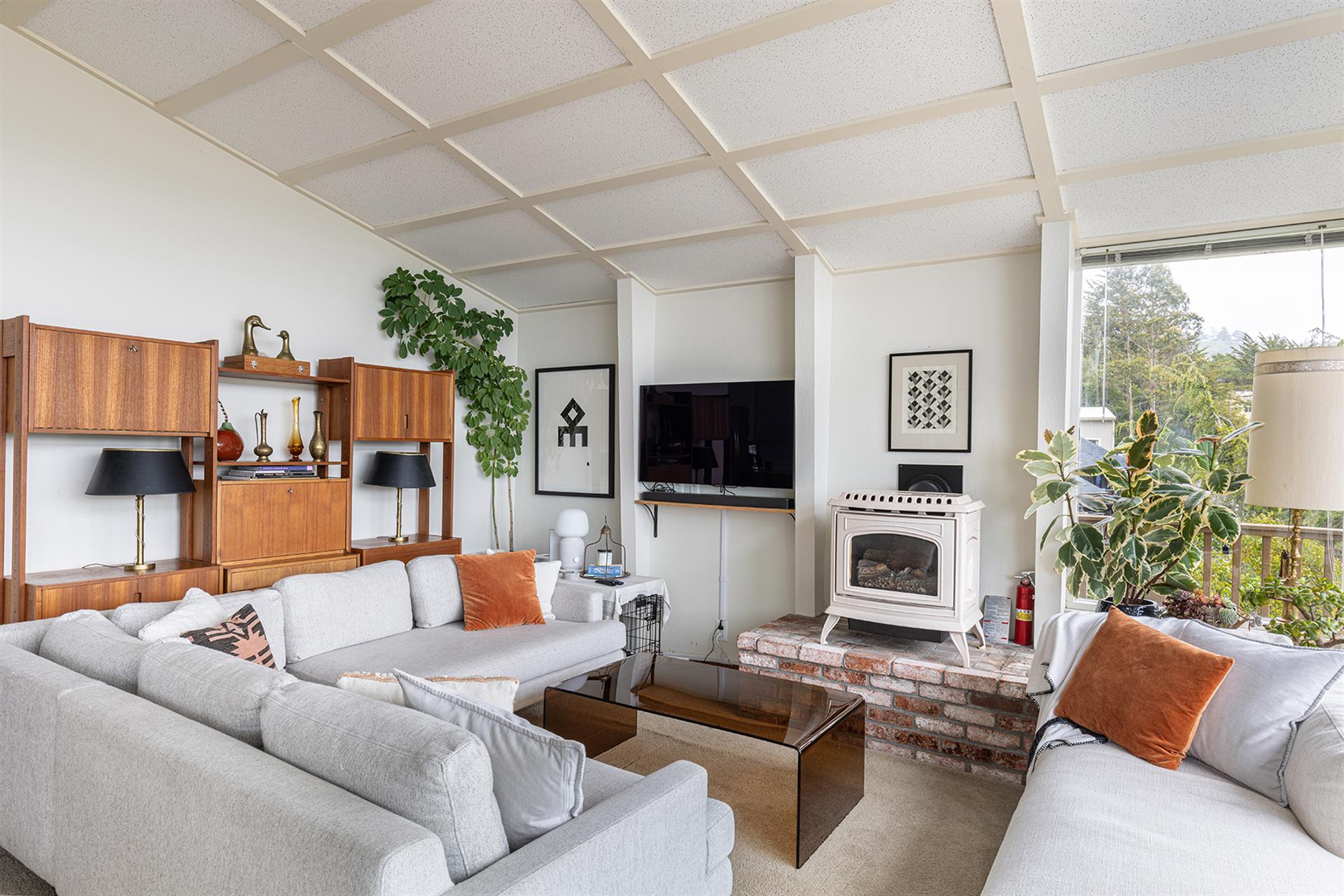0300 Living Room012