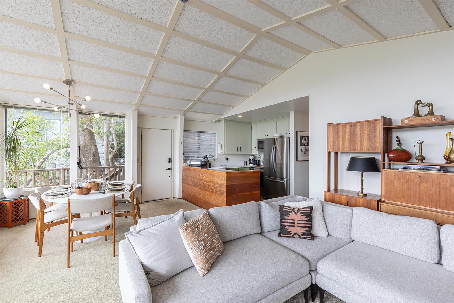 0300 Living Room013