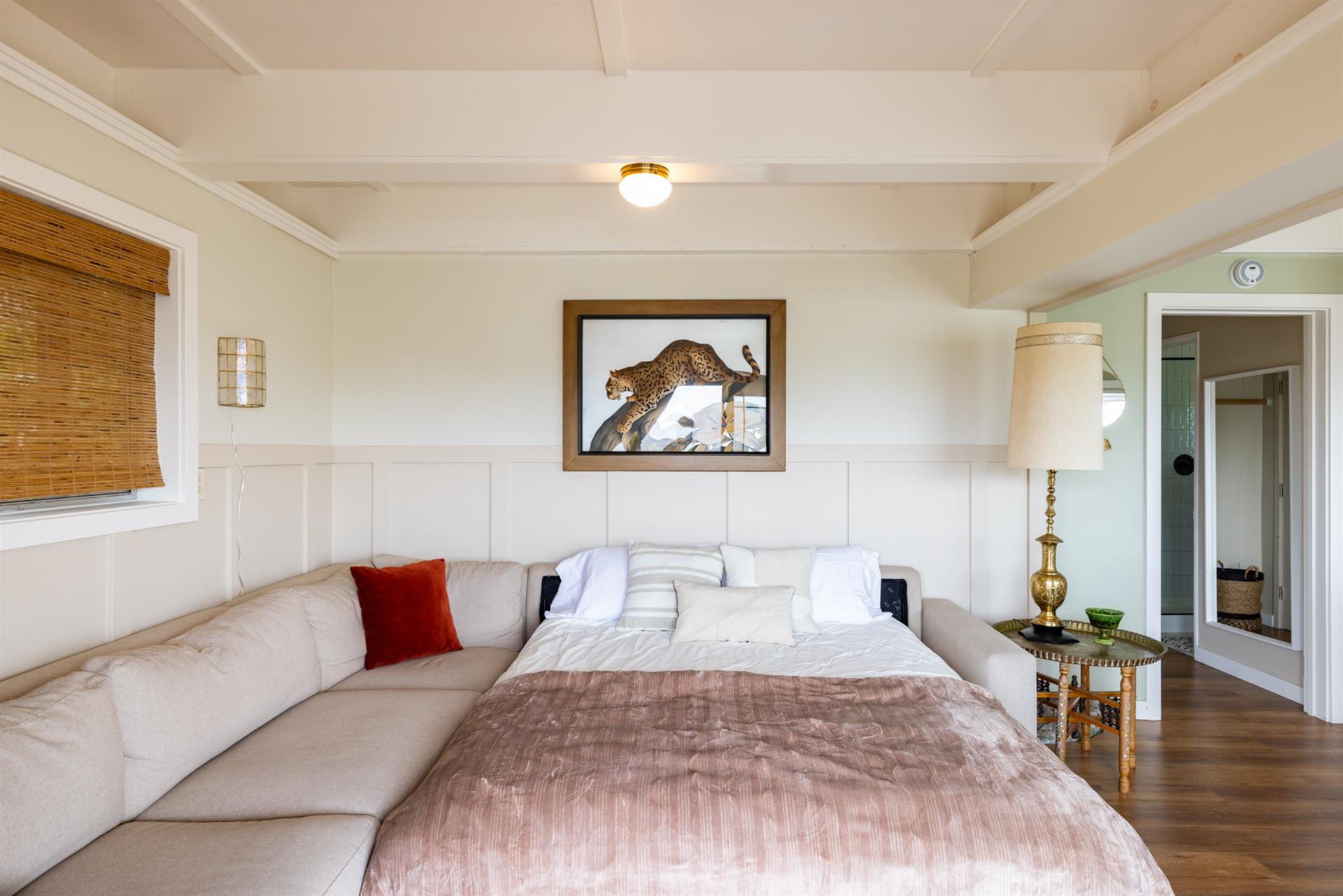 1105 Bedroom One001