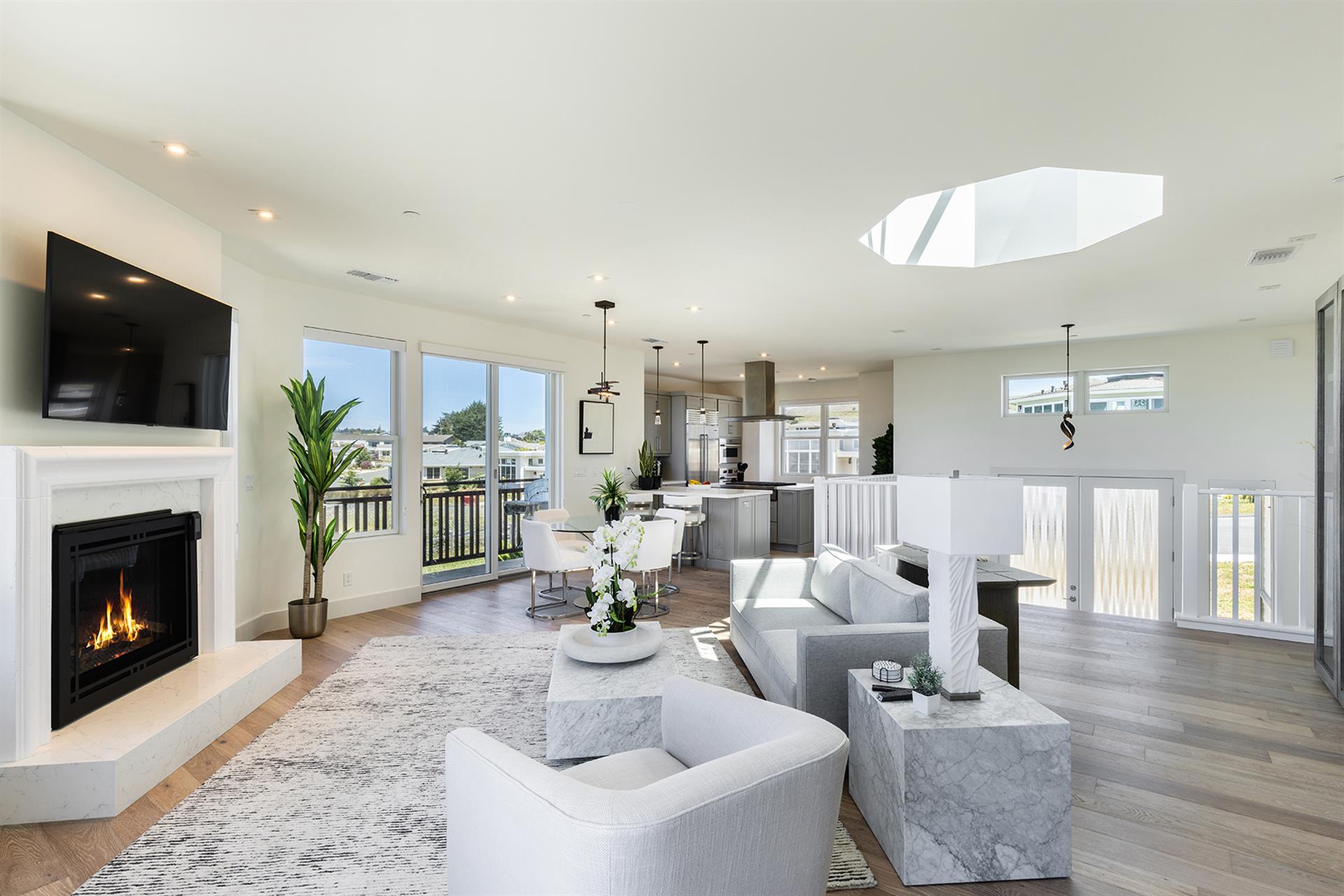 0300 Living Room003
