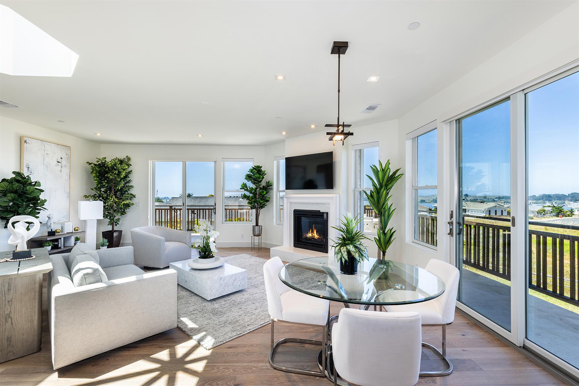 0300 Living Room0052