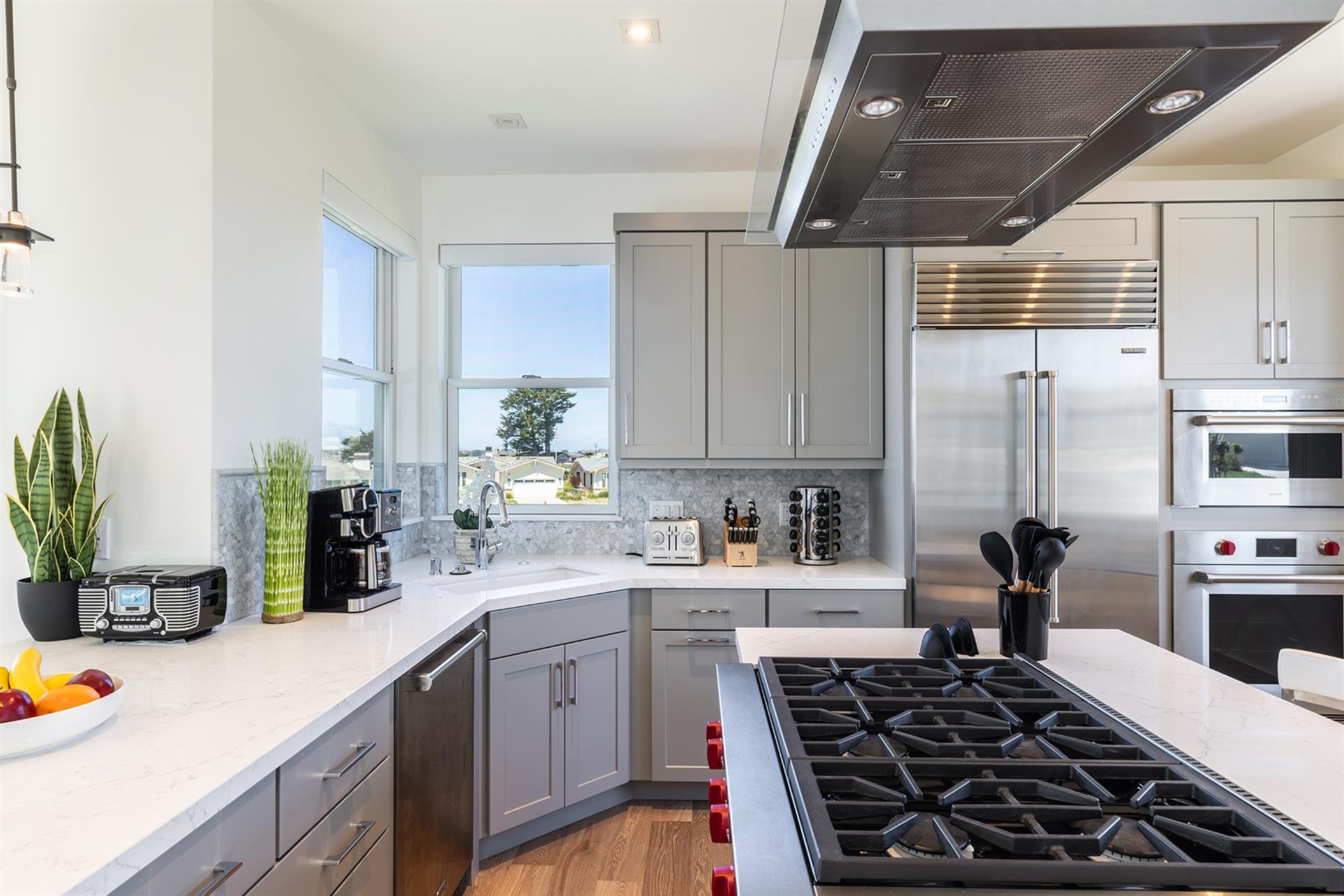 0600 Kitchen003